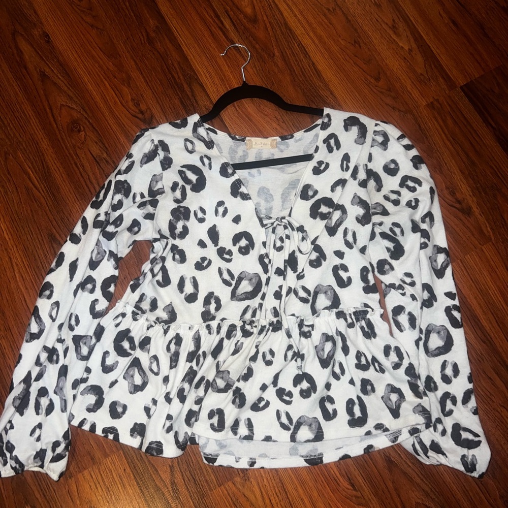 Atler’d state cropped shirt size medium